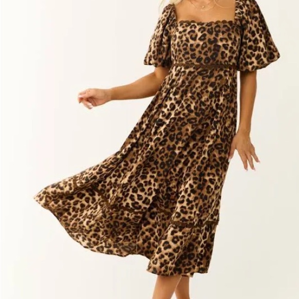 Entro Leopard Print Puff Sleeve Dress